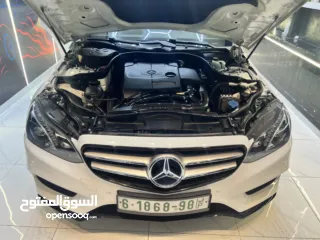  24 Mercedes E200