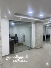 2 مكاتب تسوية 340 متر مع اثاث جديد في السابع بجانب الملكية مباشرة للايجار