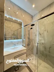  12 شقة لقطة للبيع شبه أرضي شارع المطار النخيل  شبه ارضي مساحة 183م وترس خارجي 170 م ومسبح خاص وكراج خاص