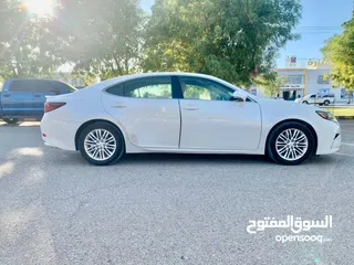  4 لكسزز Es  350