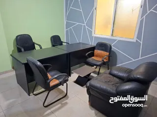  4 اثاث مكتبي بحاله ممتازه للبيع قطع او كامل