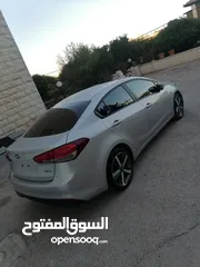  12 كيا K3 /موديل 2017/ ماتور 1600/ اقتصاديه/اصل سولار/ غنيه عن التعريف