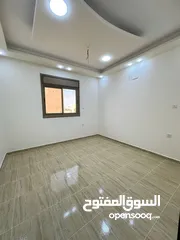  21 شقه بناء جديد طابق ثالث مع غرفه علي السطح ونصف السطح