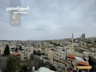  1 شقة غير مفروشة مميزة بتشطيب عصري واطلالة بالقرب من بنك فلسطين الادارة العامة