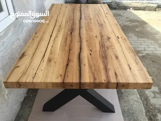  24 طاولة سفرة خشب طبيعي قياس 200×95 سعرها 250