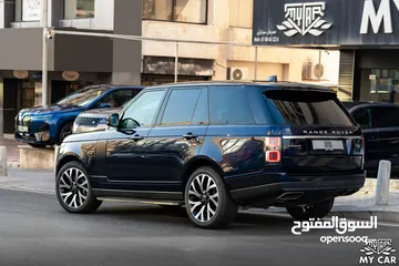  4 2020 Range Rover Vogue P400e Plug-in Hybrid