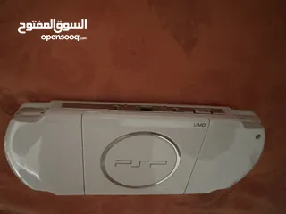  4 Selling PSP 3000 White used for 2 months