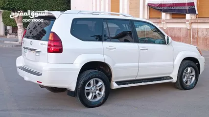  11 Luxes 2006 GX470