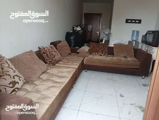  3 طقم كنب مستعمل شهرين بحاله جيده