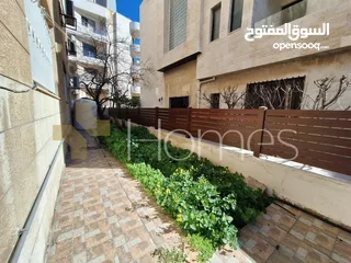  2 شقة طابقية للايجار في شارع عبدالله غوشة بمساحة بناء 200م