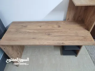  1 مكتب مستعمل
