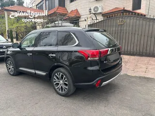  2 Mitsubishi outlander