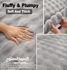  1 طقم الفرو الكرات الفاخر وصل  لمسة فخامة جاهزة تغيّر شكل كنبتك بثواني!