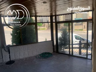  2 شقة ارضية للبيع الدوار السابع مساحة 135م مع ترس 50م سوبر ديلوكس بسعر مميز جداً