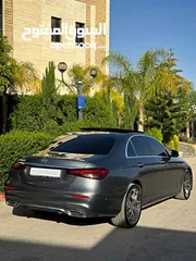  2 مرسيدس. 300de