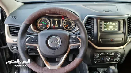  20 جيب شيروكي 2015 sport & Black Edition  كرت ابيض ماتور اقتصادي