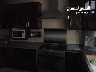  1 بيع بيت 2 طابق مسطح 200 متر كل طابق