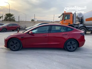  9 Tesla Model 3 2021