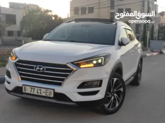  22 هونداي توسان بنزين فل مسكر اضافات دفع رباعي جيب بالكرتونة قطارة بالمصروف