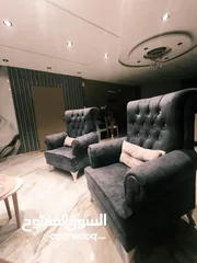  2 مقاعد غرفة جلوس بحالة ممتازة وبسعر ممتاز