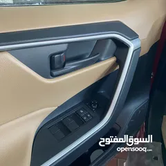  16 TOYOTA_RAV4_2023