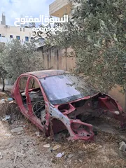  4 قطع غيار بيجو 206 موديل 2005 بحالة جيدة