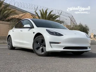  1 Tesla model 3 2021