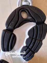  3 حذاء اديداس اصلي غير مستخدم جديد وارد أروبي