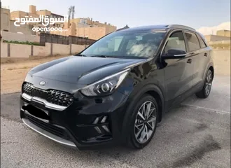  4 تويوتا كامري 2021 وسيارات حديثه للايجار   أسبوعي شهري السعر حسب المده