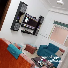  8 شقه للبيع  محافظة الزرقاء مساحه 120 متر