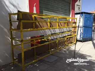  5 رفوف  عرض بضاعه + ثلاجه عرض