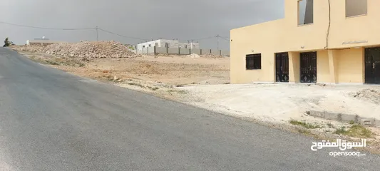  1 قطعة ارض سكنية في الغباوي الزرقاء، الاتصال  0097455516231