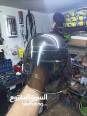  23 خوذ للبيع بسعر مغري 15 دينار و 10 دنانير