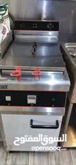  1 يوجد لدينا مكينه بطاطس مده استخدام 3شهور سبب البيع عدم حاجته