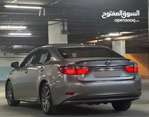  13 لكزس ES 300 h فل الفل بحاله ممتازه 2015