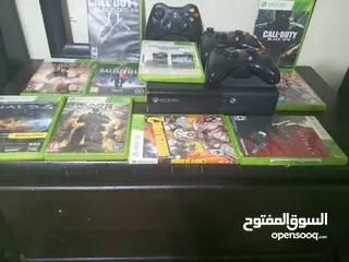  1 جهاز اكس بوكس نضيف شبه جديد مع 13 سي دي اصلي