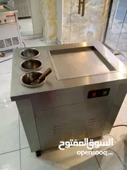  18 عدة وافل وكريب و ماكينة بوظة على الصاج وثلاجة ومطبخ لاتيه وفلتر ونثريات