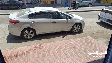  2 كيا سيراتو