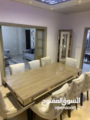  2 طقم كنب مع طاولة سفره