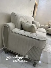  3 طقم كنب شبه جديد