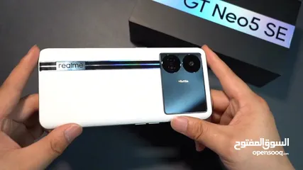  1 realme GT Neo5 SE