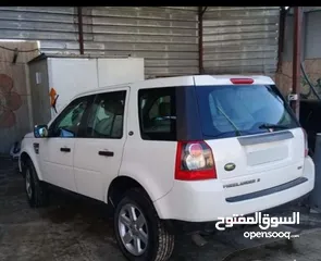 4 لاندروفر سعر حرق