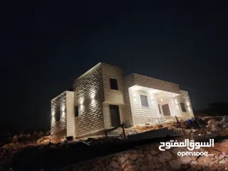  1 منزل مع أرض 600متر