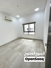  6 شقة للبيع في منطقة ابو قوة على خط السعودية