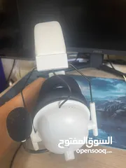  1 سماعات بحالة جيدة نوع Razer black shark v2x وسعر 30 قابل للمفاوضة