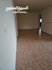  4 غرفتين نوم غير مفروشة للايجار