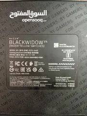  3 razer keyboard black widow v4 yellow switches , mouse razer basilisk