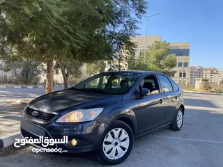  1 فورد فوكس فل اوتماتك بنزين ماتور 1600 بوضعية ممتازة ترخيص وتأمين جديد الله يبارك لصاحب النصيب..