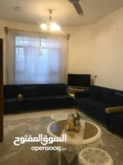  3 بيت للبيع طابقين