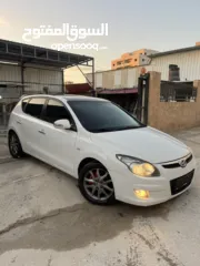  4 هونداي i30 اصل برايفت ترخيص 2011 مش 2008  الدفع فقط كاااااش